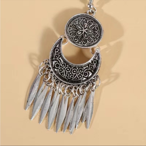 Boho Ethnic Vintage Drop Silver Earrings - Picture 3 of 4
